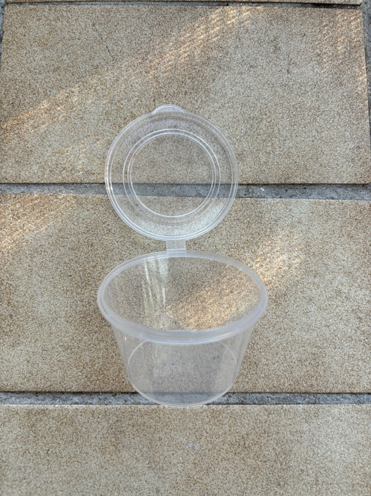 Hinged lid containers 100ml volume good to use for slings and other small invertebrates.